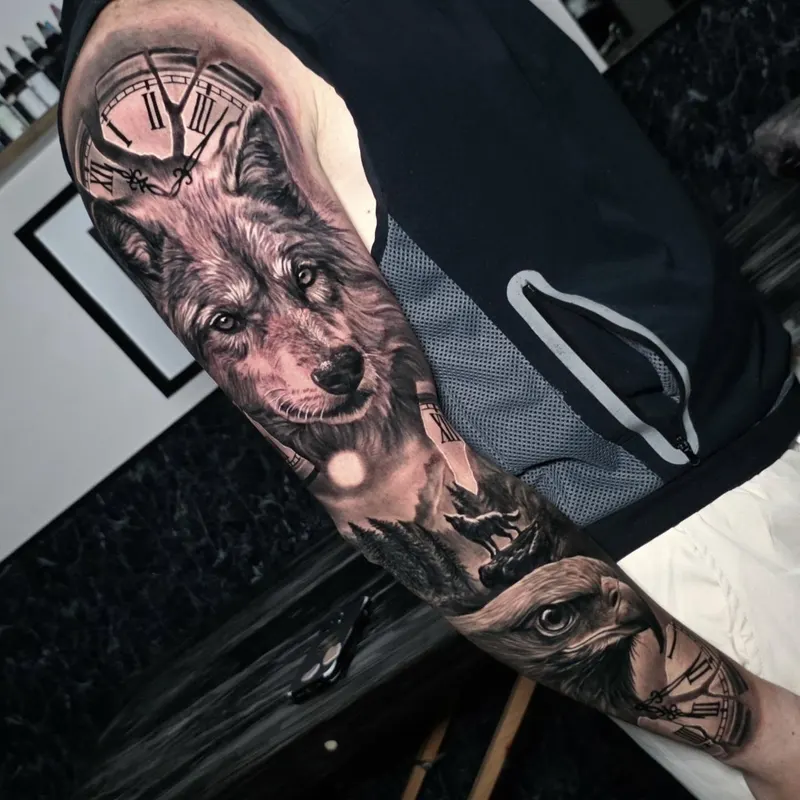 Realistic black and grey wildlife tattoo by Tomek Turlej at Studio XIII Gallery Edinburgh