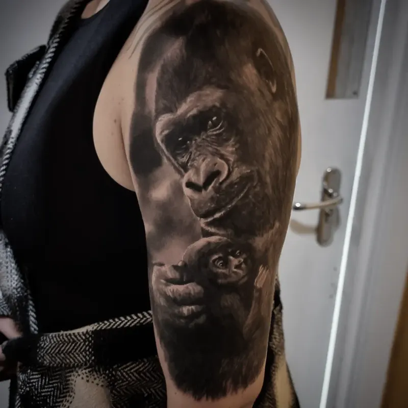 Realistic black and grey wildlife tattoo by Tomek Turlej at Studio XIII Gallery Edinburgh