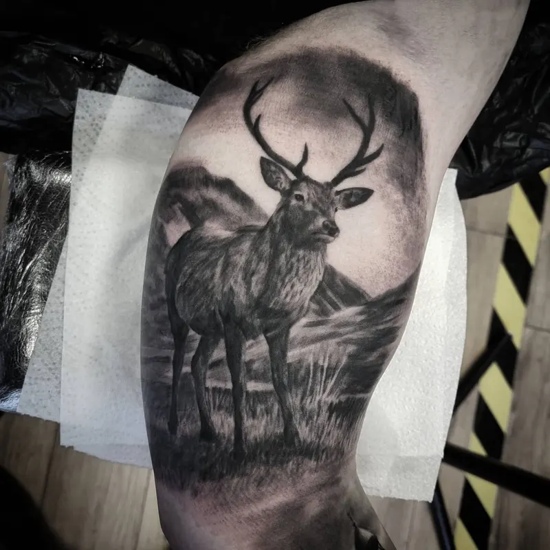 Fine detail black and grey animal tattoo, custom design by Edinburgh tattoo artist Tomek Turlej
