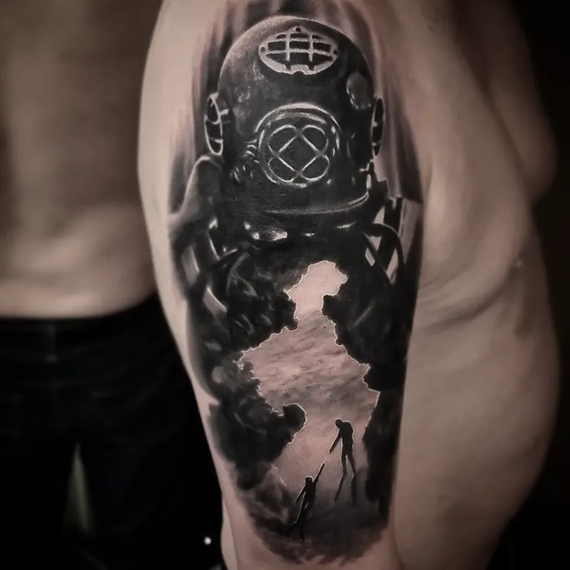 Fine detail black and grey tattoo by Edinburgh tattoo artist Tomek Turlej